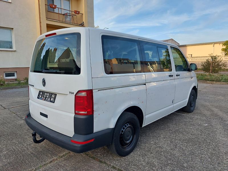 Volkswagen Transporter 2,0 TDi 75kw 9 míst - fotka 4 z 17