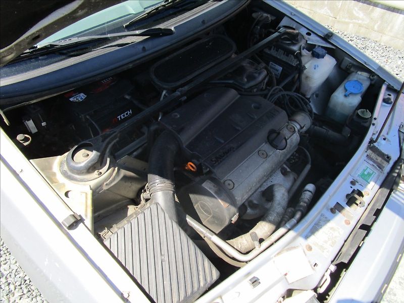 Škoda Felicia Combi 1.6MPi LX, Klima, 2. maj - fotka 39 z 40