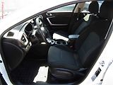 Kia Ceed (2018) 1.4i, ČR, AC, temp, tažné - náhled 9
