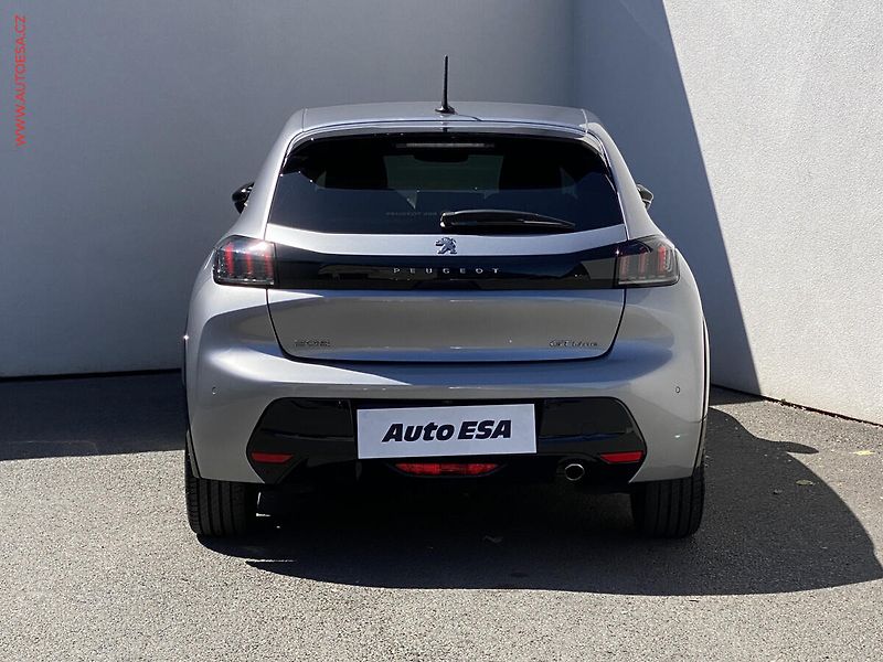 Hyundai ix35 (2013) 1.7 CRDi, Navi, kamera - fotka 5 z 18