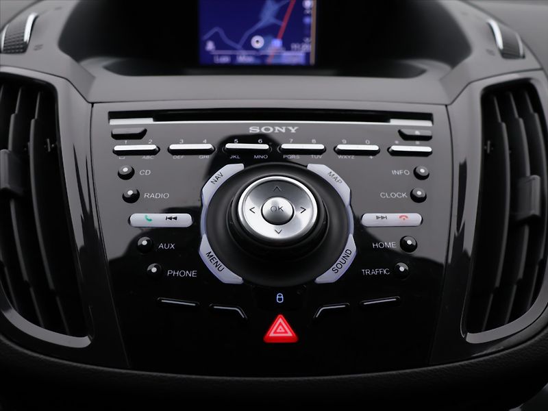 Ford Kuga 1,5 EcoBoost Titanium - fotka 26 z 39