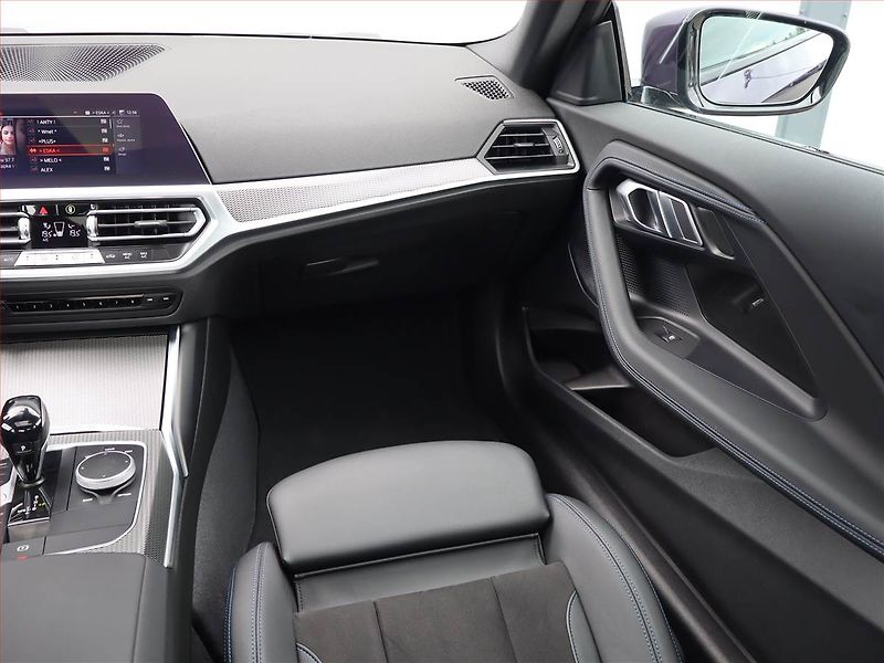 BMW Řada 2 (2022) 220 i - fotka 8 z 22