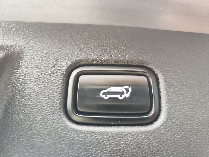 Hyundai Tucson 1.6 T-GDi/132kW N-Line MHEV - fotka 10 z 42