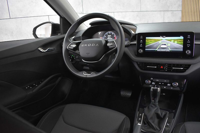 Škoda Fabia 1.0 TSI DSG*130 EDITION*ZÁRUKA - fotka 8 z 35