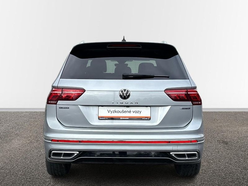 Volkswagen Tiguan R-LINE - fotka 17 z 29