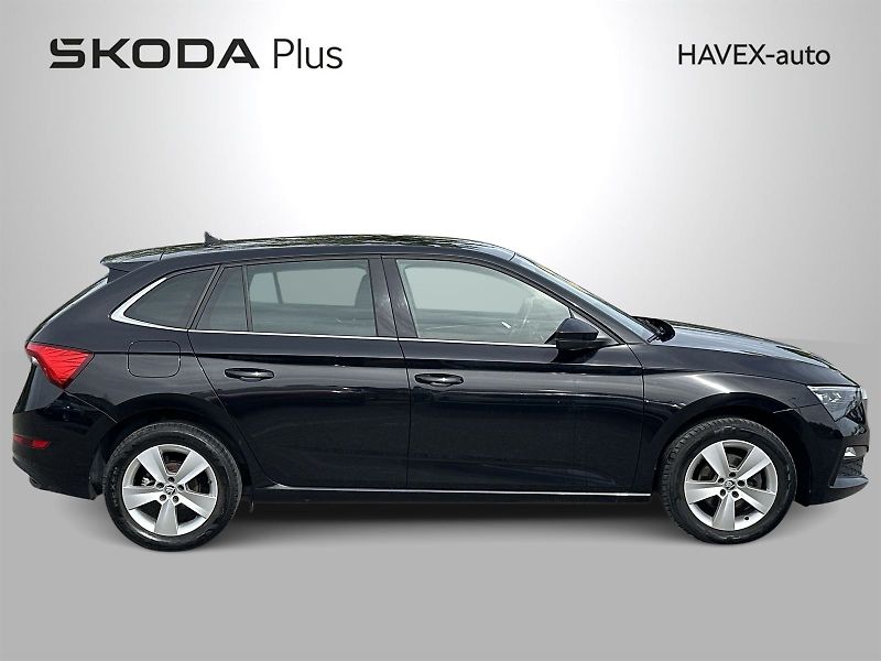 Škoda Scala (2023) 1.5 TSI Style - fotka 28 z 30
