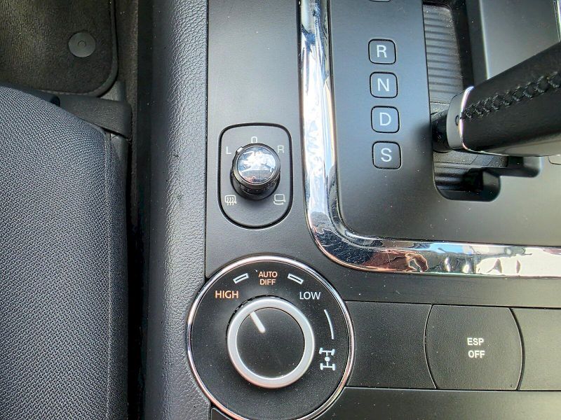 Volkswagen Touareg (2007) 2,5TDI 128KW 4X4 AUTOMAT - fotka 12 z 26