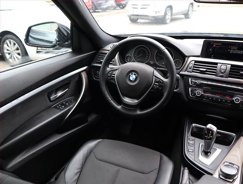 BMW Řada 3 (2013) Modern Line 320d GT, Automat - fotka 7 z 26
