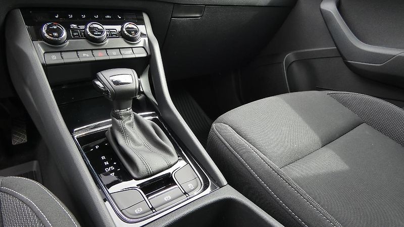 Škoda Karoq 1.5 TSI 110kW Fresh DSG - fotka 6 z 24