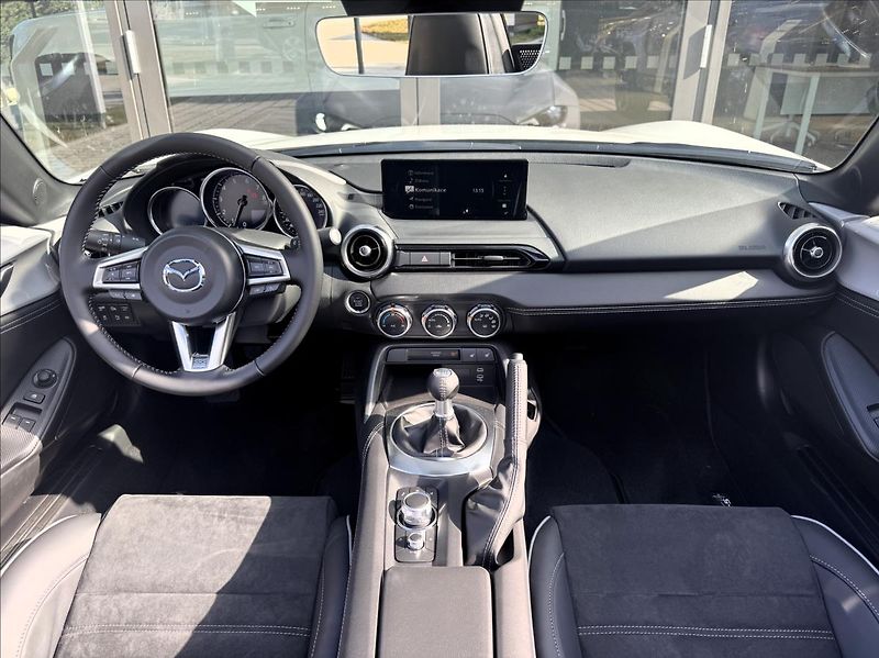 Mazda MX-5 1,5 132ps 6MT RWD Homura - fotka 10 z 12