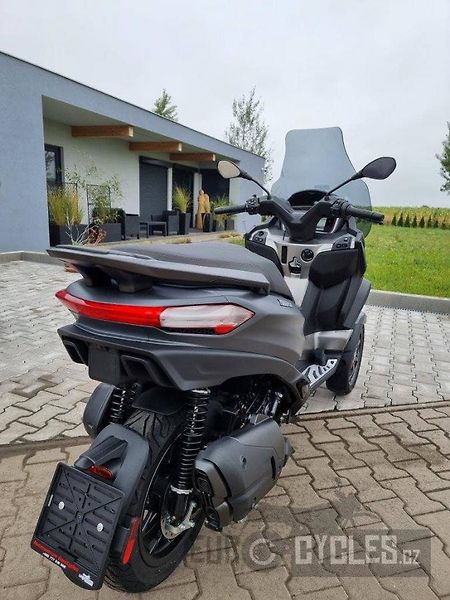 Piaggio MP3 500 LT (2026) MP3 530 Exclusive Euro5 - fotka 12 z 16