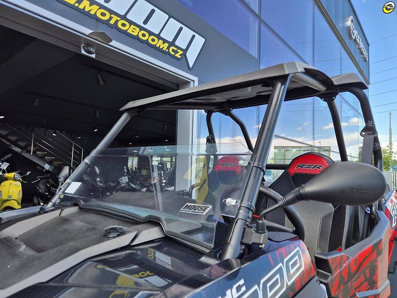 Polaris RZR 1000 XP (2018) - fotka 11 z 20