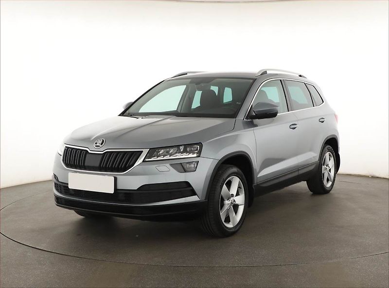 Škoda Karoq (2019) 2.0 TDI - fotka 2 z 24