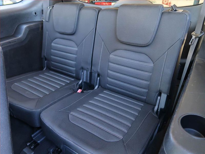 Ford Galaxy (2019) Titanium 2.0 EcoBlue, 4X4 - fotka 23 z 23