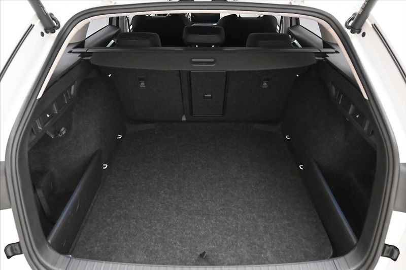 Škoda Octavia 2,0 TDI 110 kW DSG Style Záruk - fotka 10 z 33