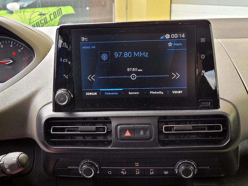 Peugeot Rifter 1,5 B-HDi 96kW,1.majitel,CZ - fotka 30 z 37