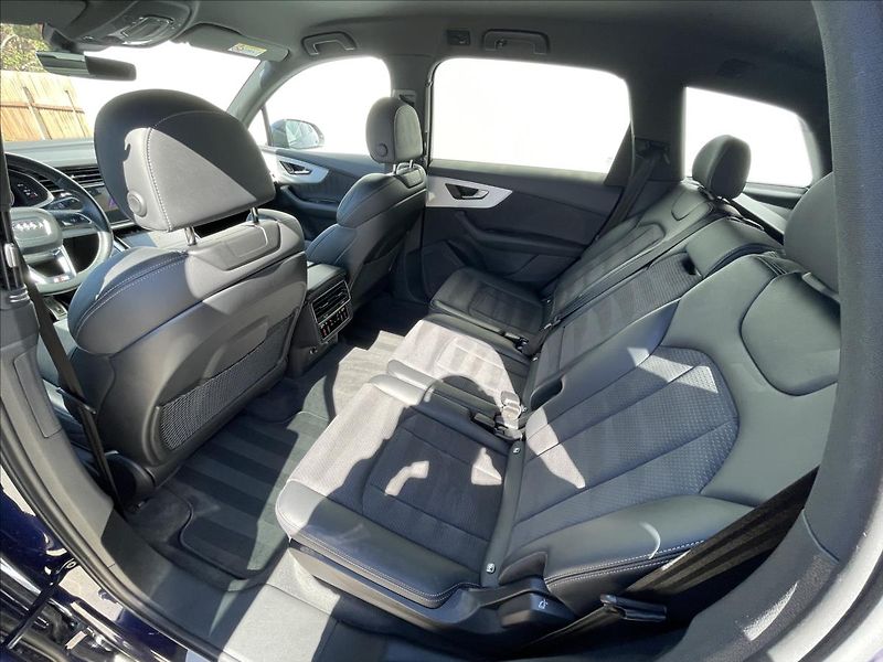 Audi Q7 3,0 50 TDI quattro S line - fotka 14 z 21