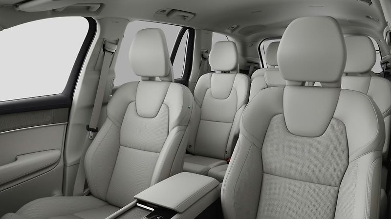 Volvo XC90 (2026) T8 PLUS BRIGHT +4SERVIS/ZÁRUKA - fotka 8 z 13