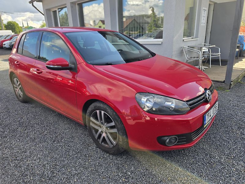 Volkswagen Golf 1.2 TSI  - fotka 1 z 26