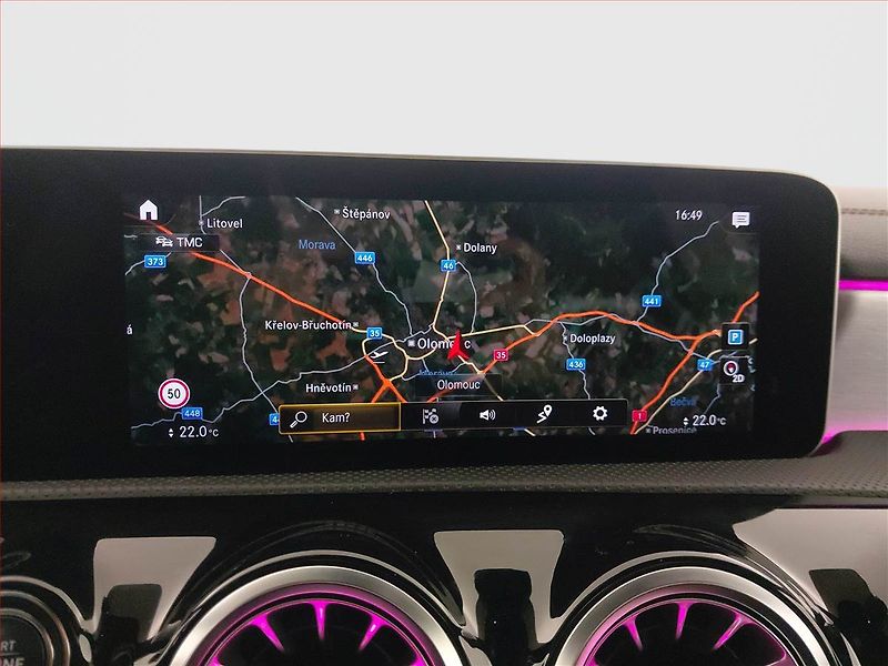 Mercedes-Benz Třídy A (2019) AMG line A 35 AMG 4MATIC - fotka 13 z 26
