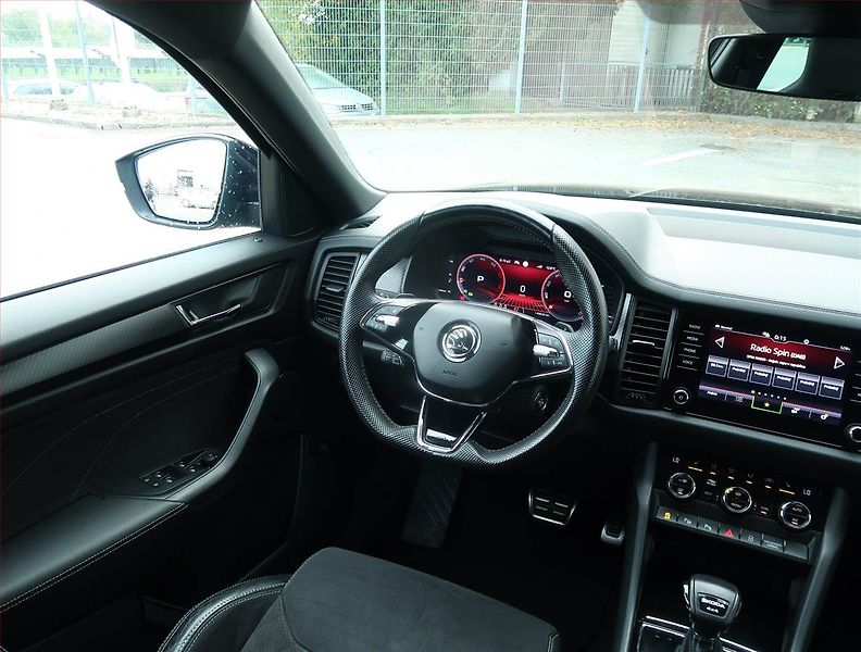 Škoda Kodiaq (2023) Sportline 2.0 TDI - fotka 7 z 27