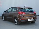 Kia Ceed (2016) 1.4 i, 2.maj,ČR, servis - náhled 6