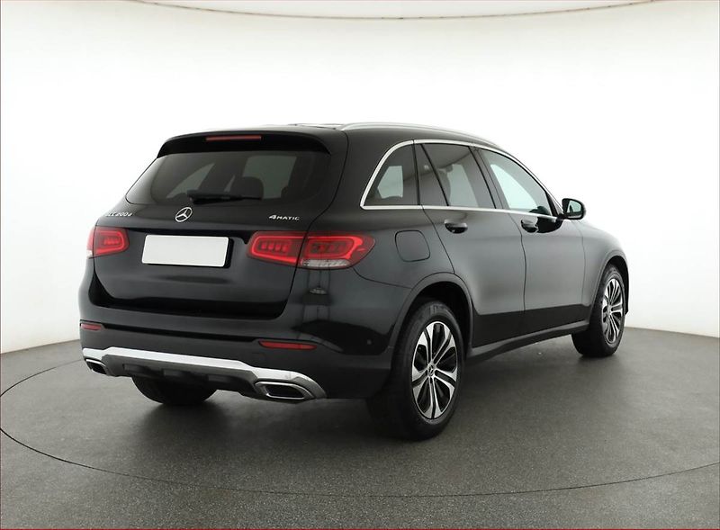 Mercedes-Benz GLC (2022) 200 d 4MATIC - fotka 5 z 18