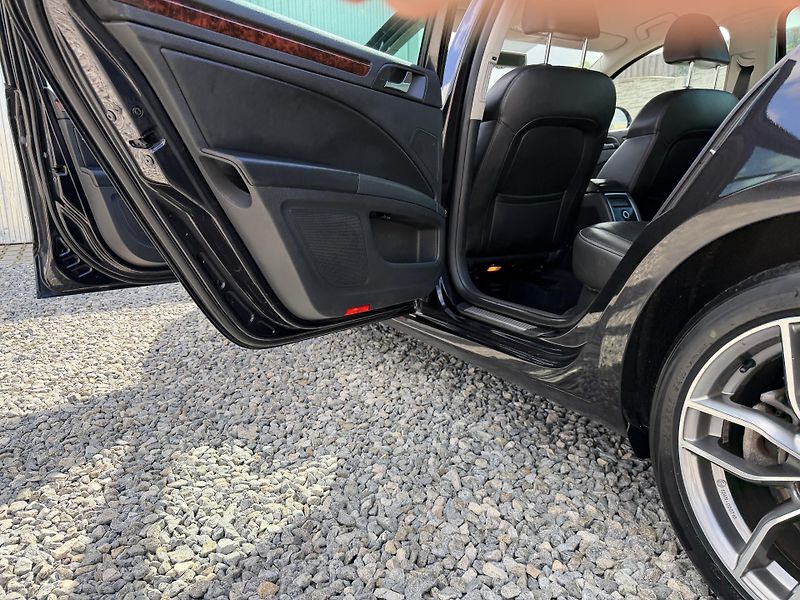 Škoda Superb 2.0TDi 170PS 6R 4x4 0% KOROZE! - fotka 104 z 157