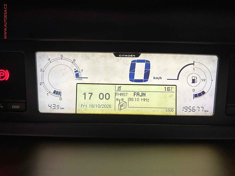 Citroën C4 Picasso (2012) 1.6VTi, AC, tempo - fotka 12 z 16