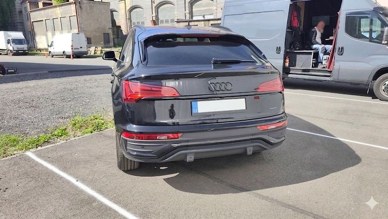 Audi Q5 (2023) Sportback S-line, B&O, Quattro - fotka 9 z 47