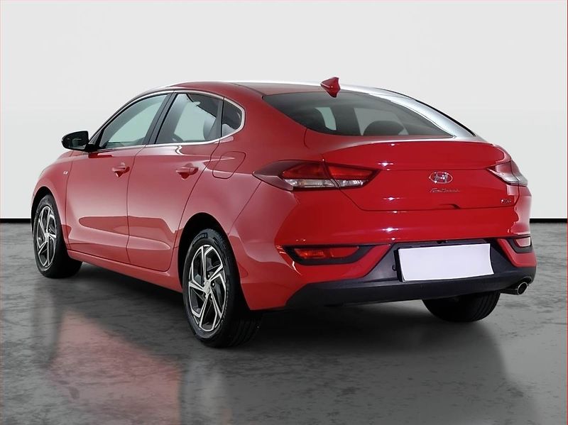 Hyundai i30 (2020) 1.5 T-GDI MHEV, Tempomat - fotka 4 z 17