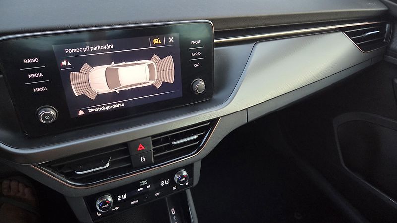 Škoda Scala (2023) 1.0 TSI 81 kW Style AT CZ DPH - fotka 20 z 26