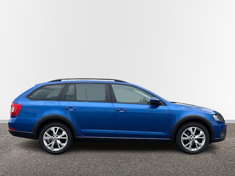 Škoda Octavia Scout - fotka 16 z 23