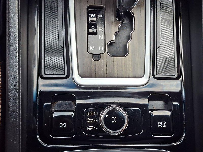 SsangYong Rexton (2018) 2.2D 133kW 4WD AT -NAVI-T.ZAŘ. - fotka 17 z 45