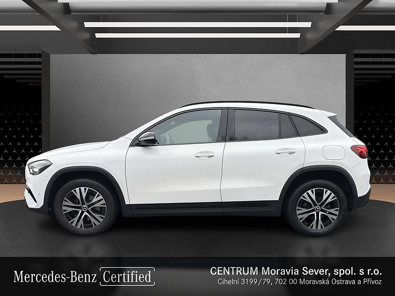Mercedes-Benz GLA 200d 4MATIC, CZ, 1.majitel - fotka 2 z 17