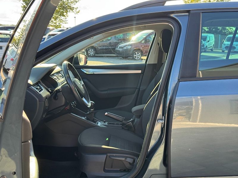Škoda Octavia (2018) Style 1,0 TSI 85 Kw - fotka 10 z 36