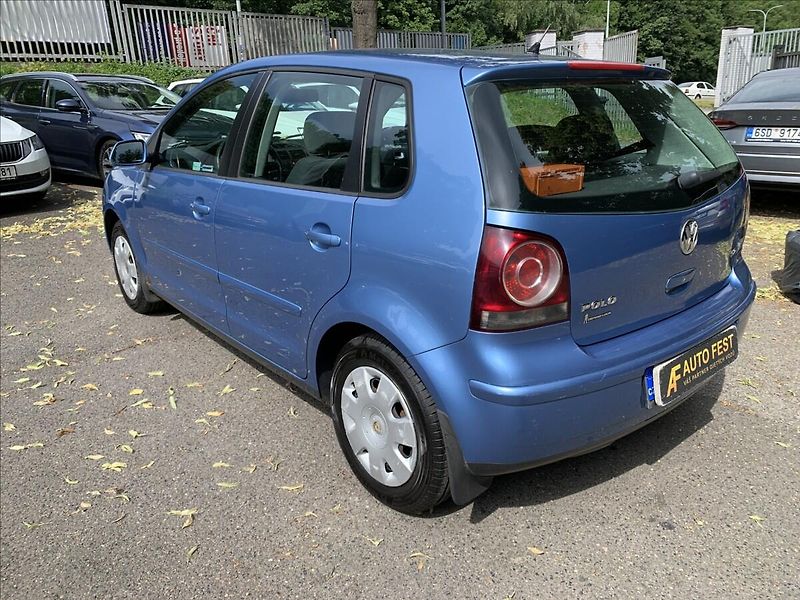 Volkswagen Polo 1,2 i KLIMATIZACE - fotka 6 z 18