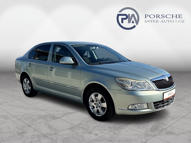 Škoda Octavia 1.6 MPi 75kW Ambiente Plus - fotka 9 z 29
