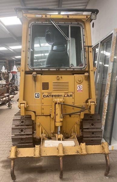 Caterpillar (1987) 913B nakladač dozer 7t rozrývá - fotka 2 z 5