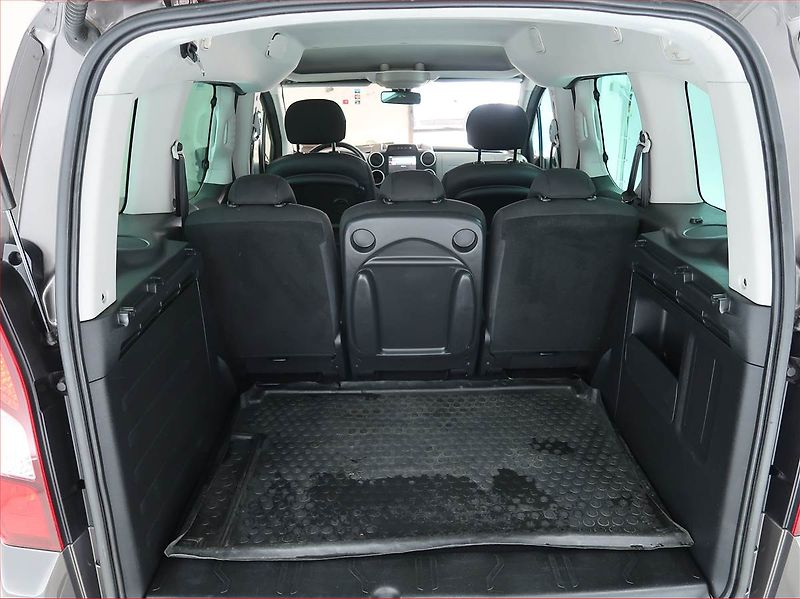 Citroën Berlingo (2016) Shine 1.6 BlueHDi, 5Míst, ČR - fotka 14 z 17