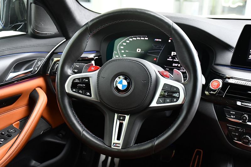 BMW M5 COMP.HUD H/K CARBON CERAMIC ČR - fotka 6 z 45