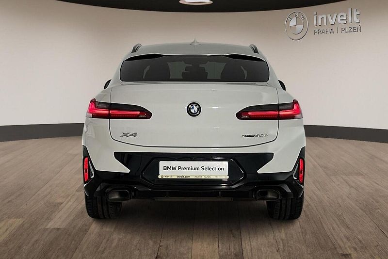 BMW X4 xDrive30d - fotka 4 z 24