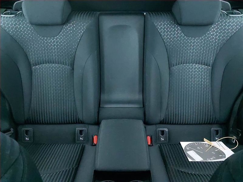 Toyota Prius (2018) 1.8 PHV, Automat, Serv.kniha - fotka 10 z 21
