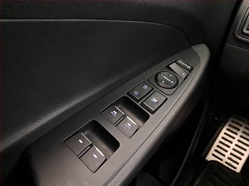Hyundai Tucson (2019) N-Line 2.0 CRDi - fotka 18 z 20