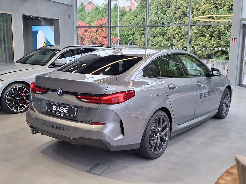 BMW Řada 2 218i Gran Coupe M Sport - fotka 6 z 28