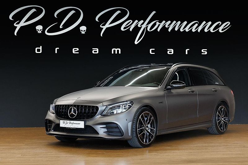 Mercedes-Benz Třídy C (2019) C43 AMG V6 Biturbo 4Matic - fotka 4 z 44