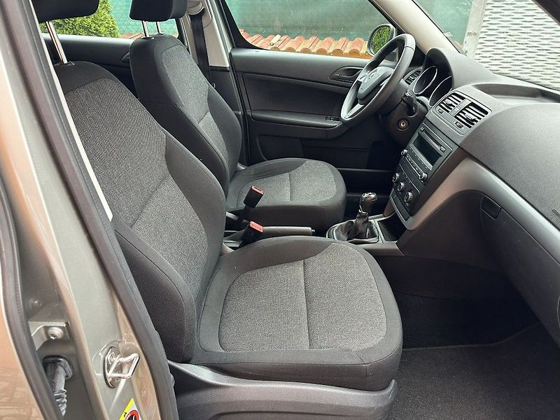 Škoda Yeti 2.0 TDI 81kW 4x4 serviska - fotka 20 z 23