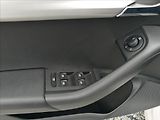 Škoda Octavia 1,6 TDI kombi - náhled 10
