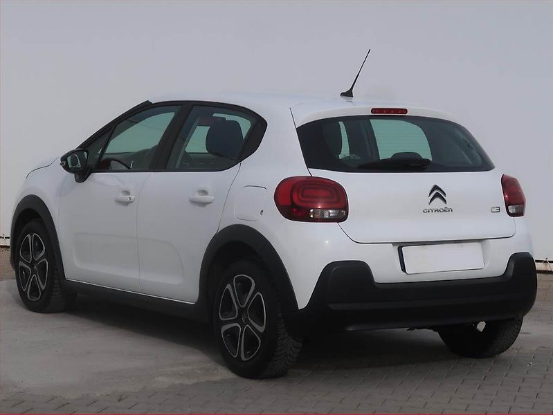 Citroën C3 (2017) Feel 1.2 PureTech, Serv.kniha - fotka 4 z 16