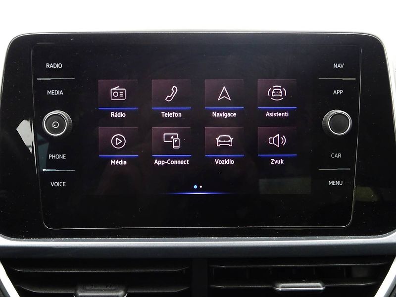 Volkswagen T-Roc (2022) 1,5 TSi/ 110kW DSG Style - fotka 23 z 27
